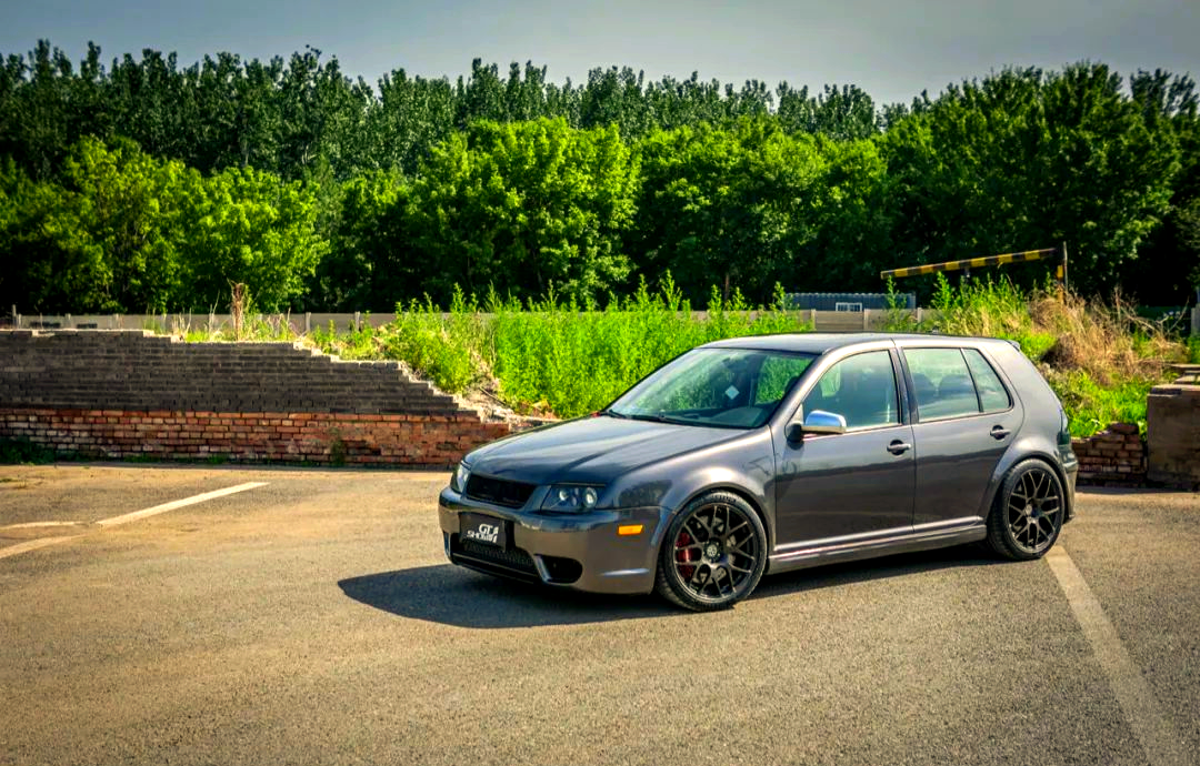 回顾高尔夫经典时刻：传奇再现的简单介绍