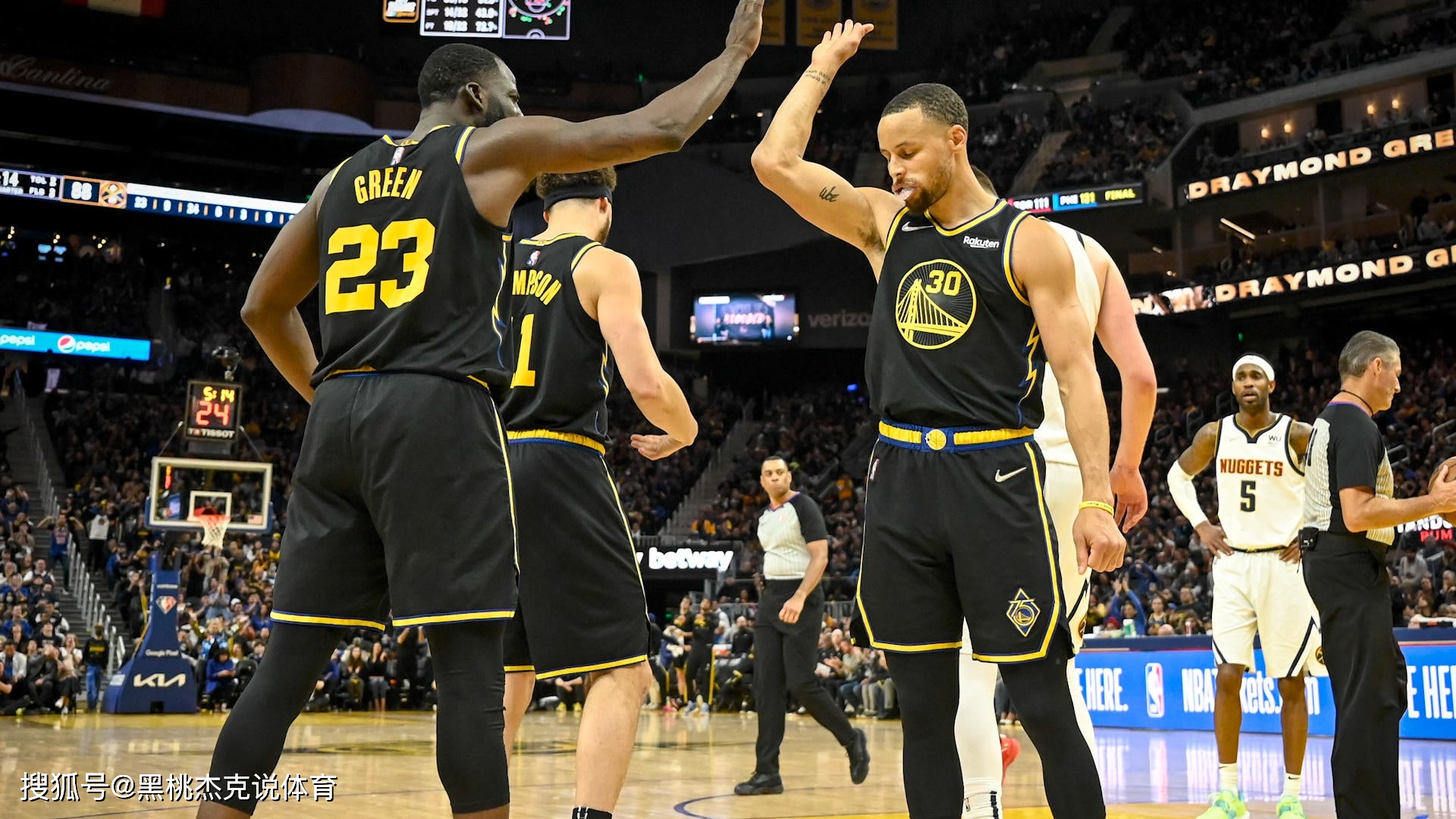 包含掘金横扫勇士，易建联刷新纪录的词条