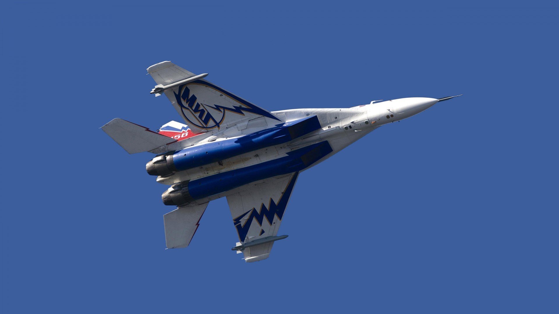 季后赛抢七之夜，约基奇是无BUG操作系统，数据越关键越稳定