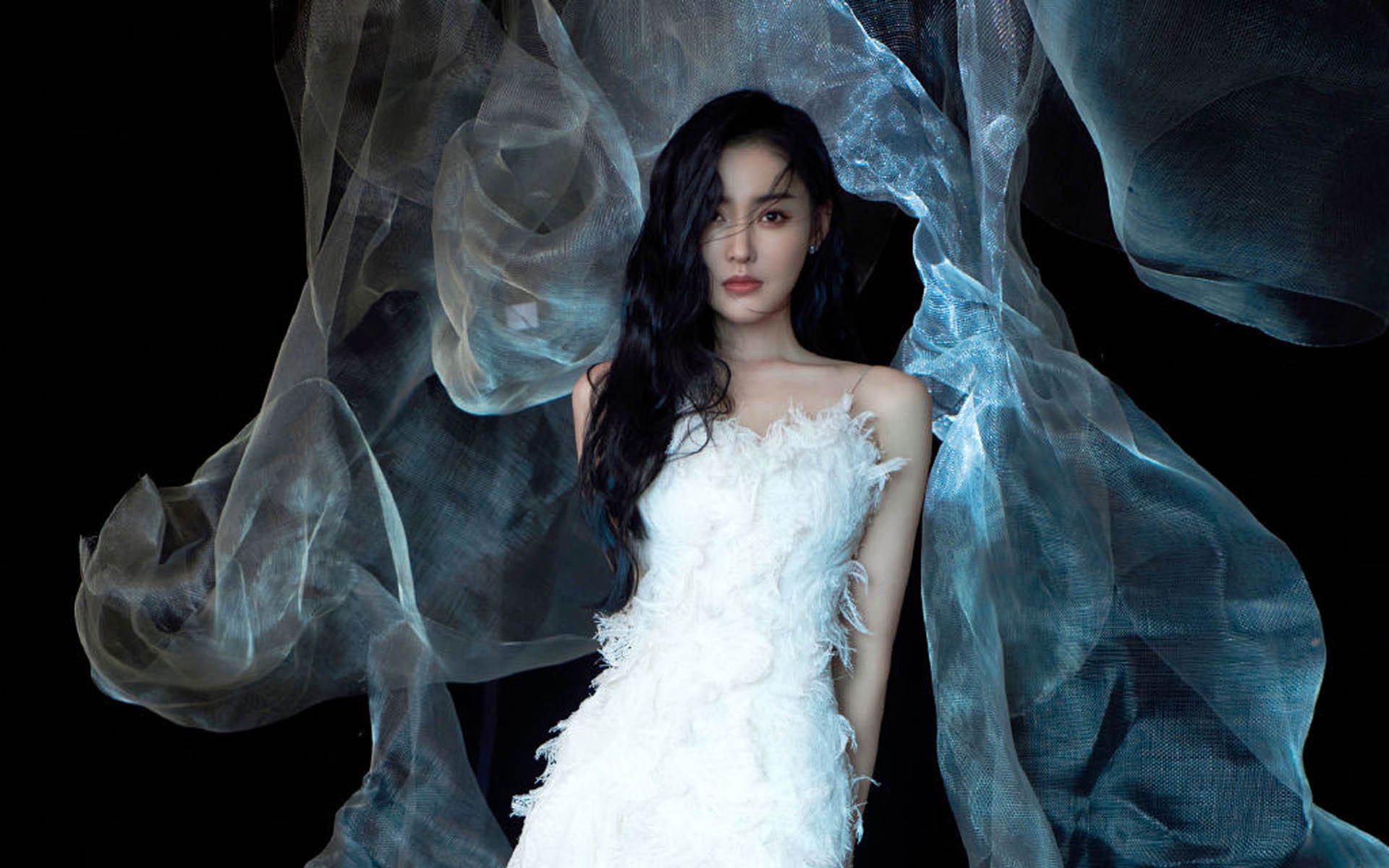 足球的两极，意甲的战术博弈与英格兰的青春风暴